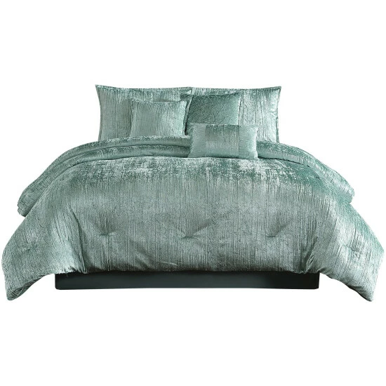 Brand new ๐ฅฐ Benzara Jay 7 Piece King Comforter Set, Polyester Velvet Deluxe Texture, Green ๐งจ 3 Brand new ๐ฅฐ Benzara Jay 7 Piece King Comforter Set, Polyester Velvet Deluxe Texture, Green ๐งจ